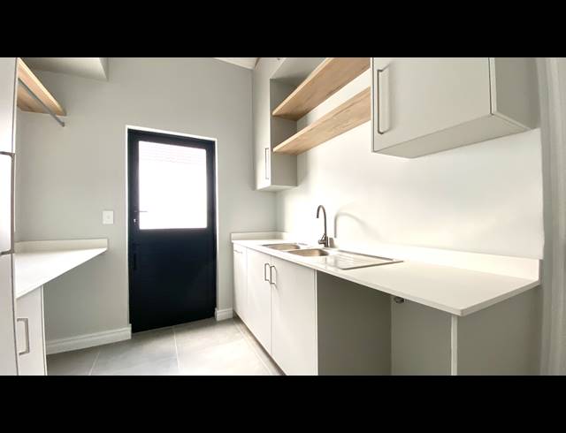 3 BEDROOM HOUSE FOR SALE IN SHELLEY POINT